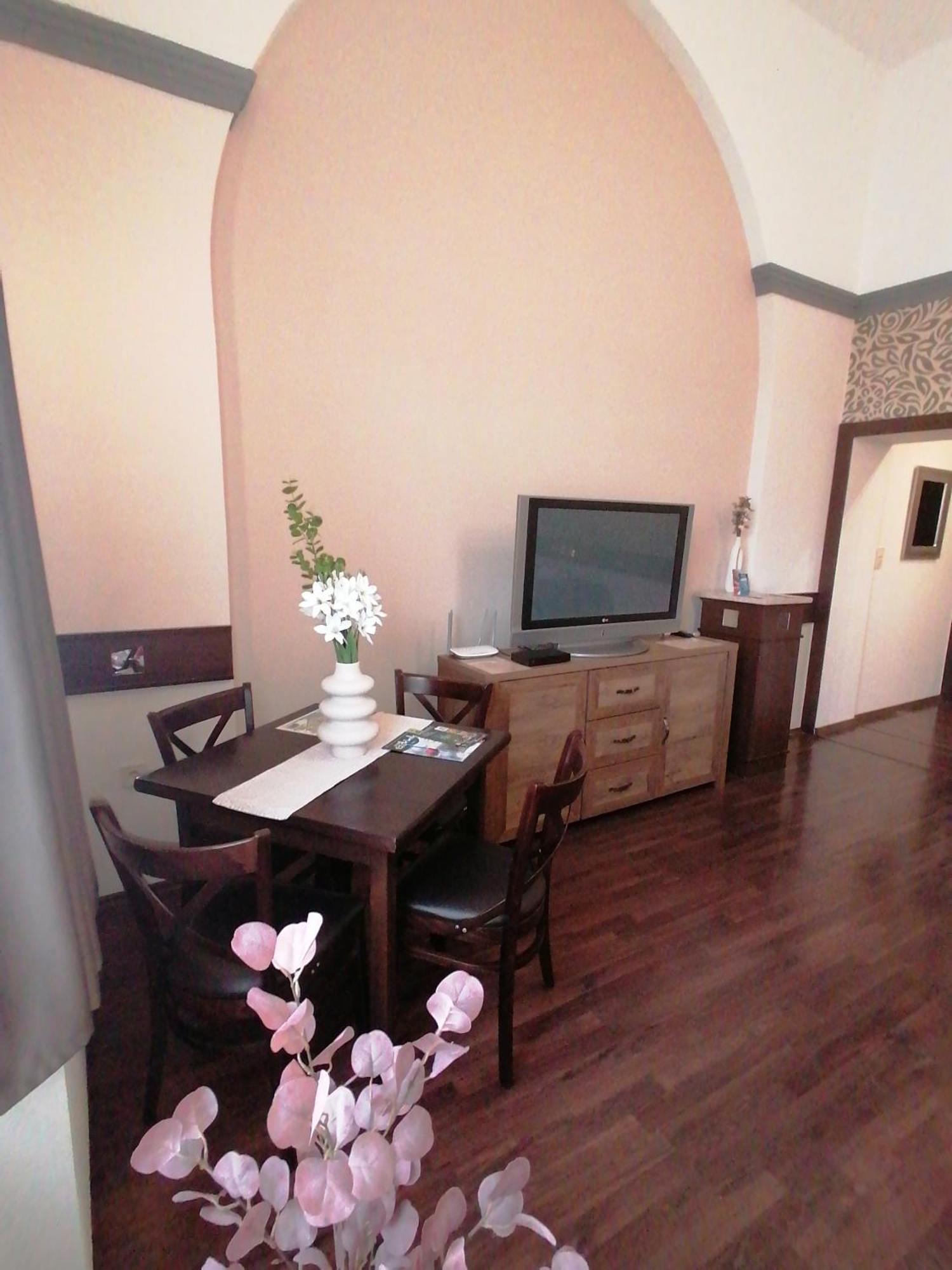 Mohacs Korona Apartman 外观 照片